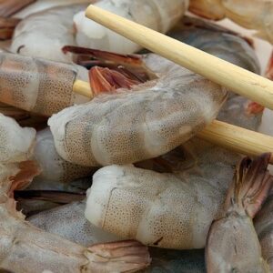 Crevettes tigrées noires naturelles crues pelées